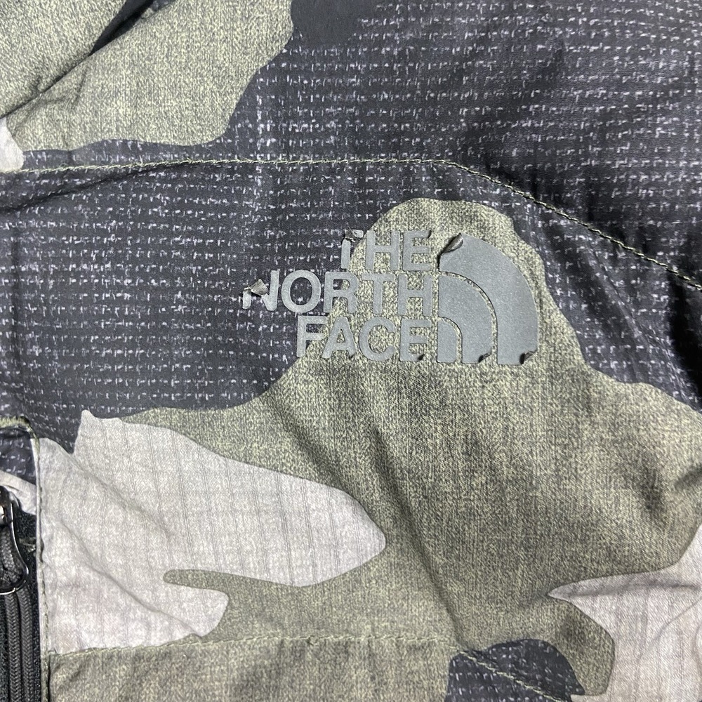 North Face 550 Puffer Vest Size Large‎ Multicolor Camouflage Pattern Full Zip - Picture 4 of 13
